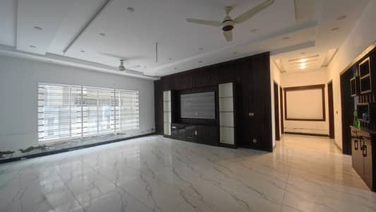 1 Kanal Ground Floor Portion Available For Office