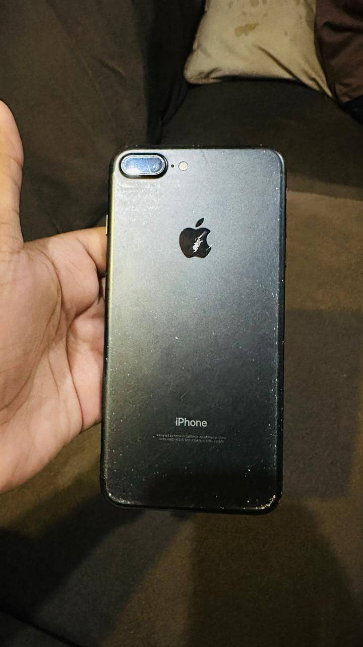 Apple iPhone 7 Plus 3