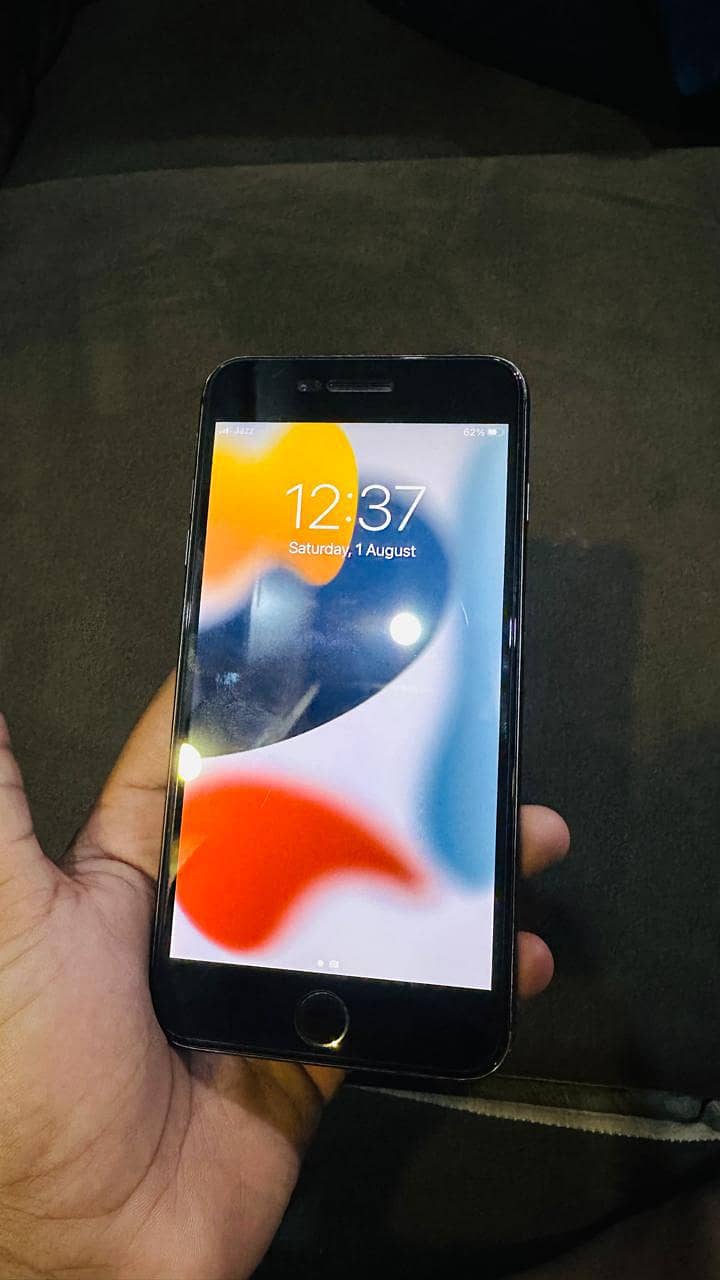 Apple iPhone 7 Plus 5