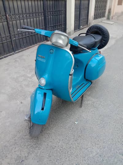 Vespa Super 1975