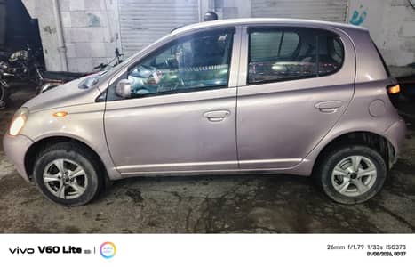 Toyota Vitz 2000