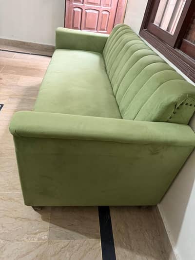 5 sitter sofa set bottle green color