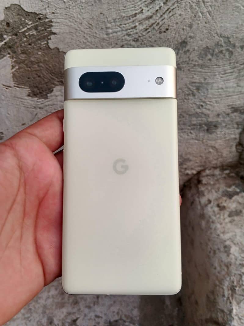Google pixel 7 4