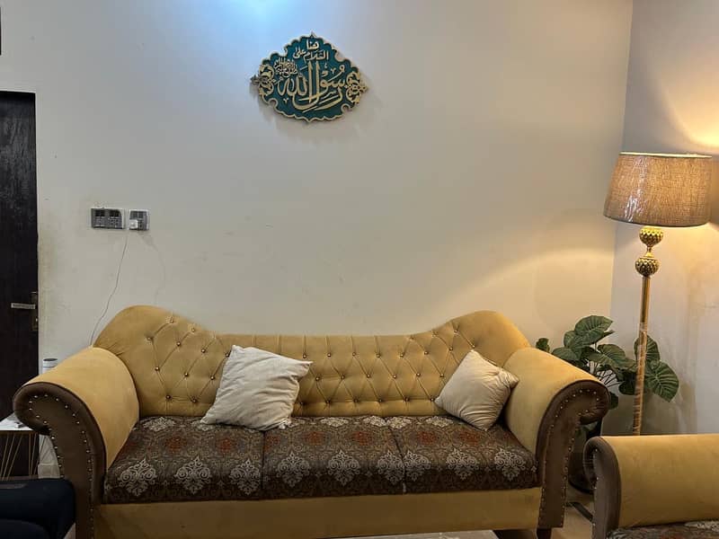 Sofa set 0