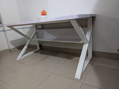 Gaming table