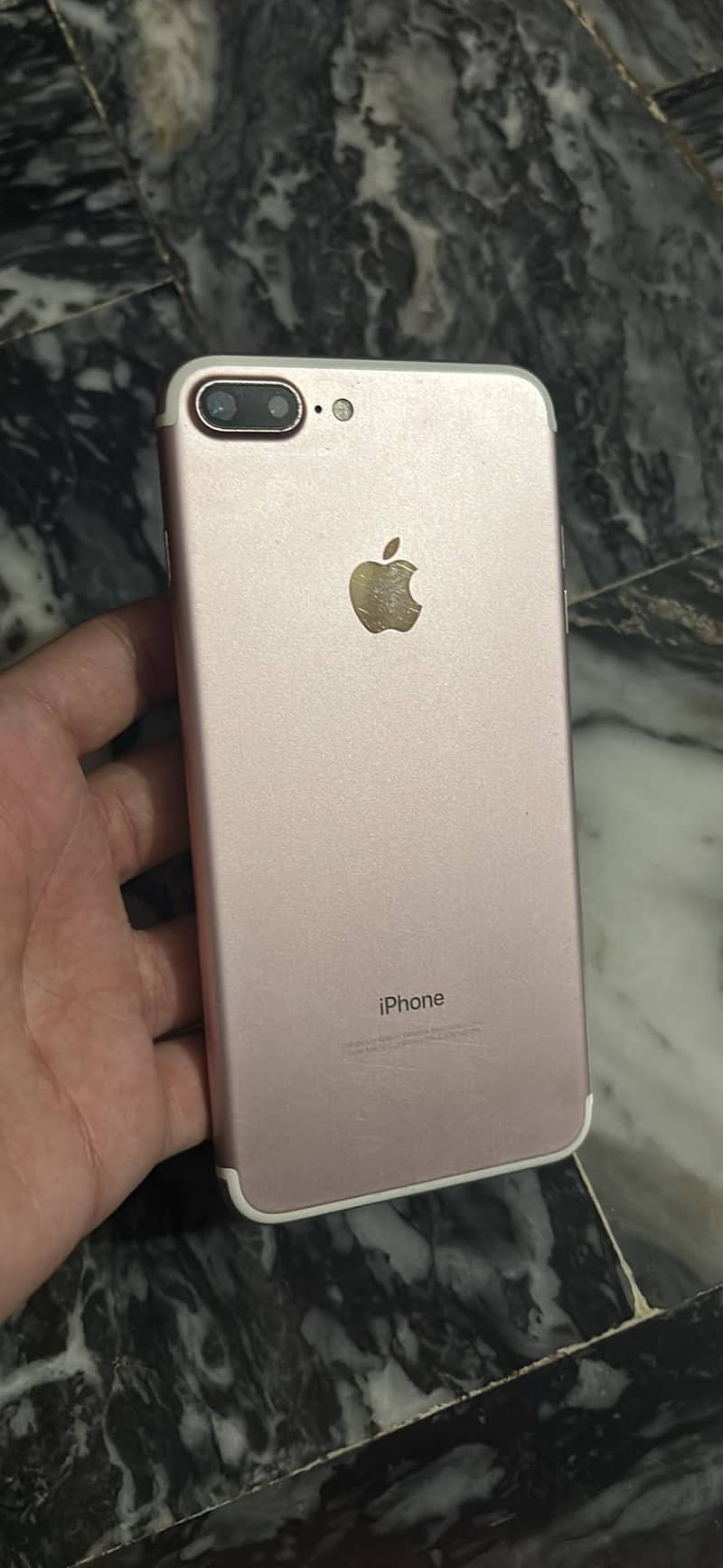 Apple iPhone 7 Plus 0