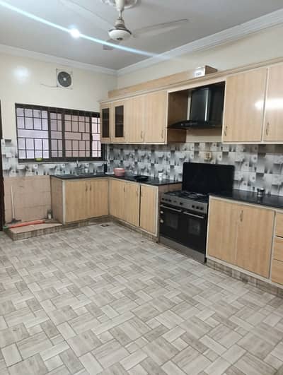 60x100 666 Gaz Upper portion for Rent G-14/4