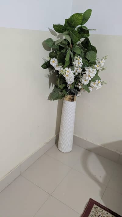 lamps and flowers