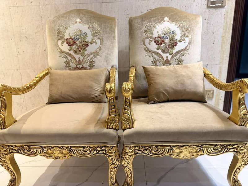 almost new solid sheesham chairs 1