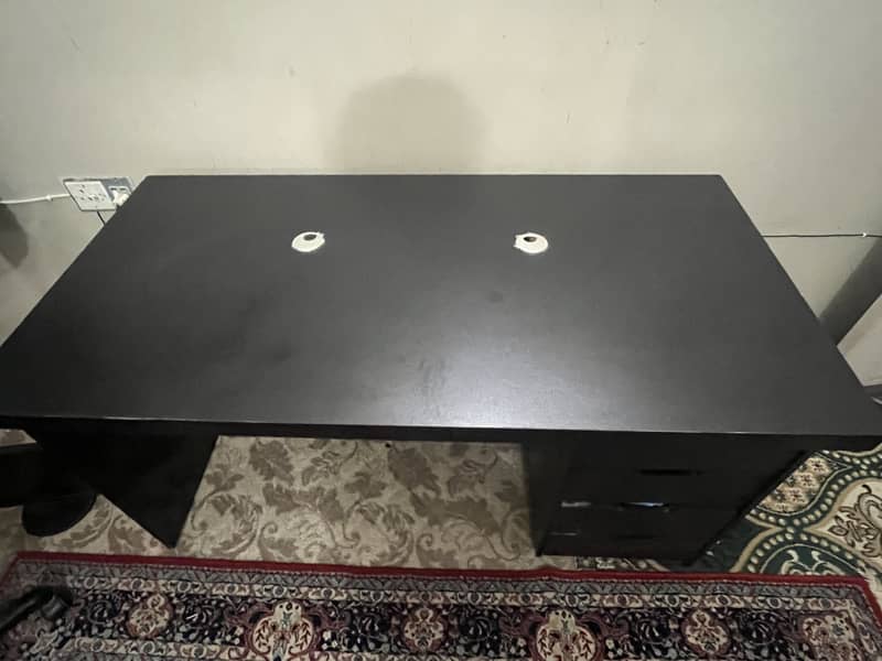 Computer desk 1