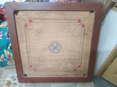 Used carom board