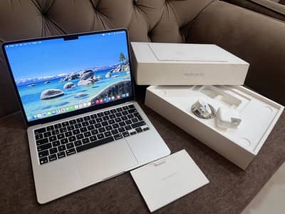 Macbook Air M4 2025 — 16/256 — Condition 10/10 — (For Sale)