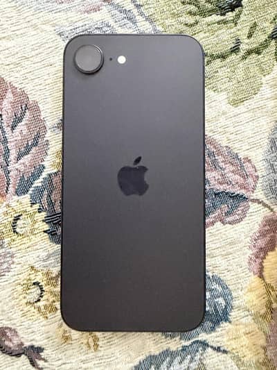 Apple iPhone 16e