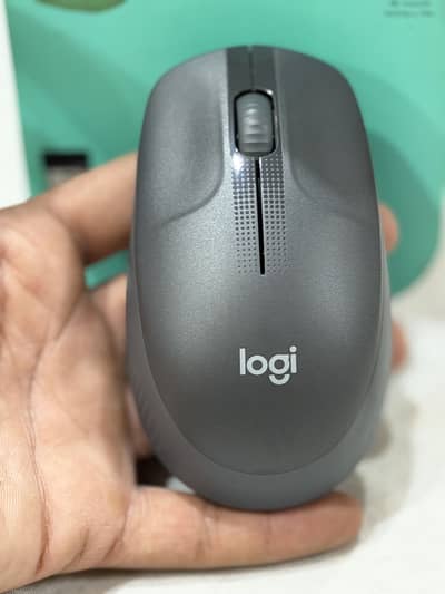 Logitech Wirless Mouse. Made in Uk.