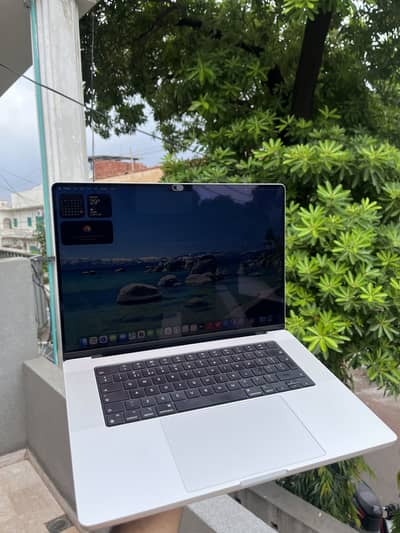 Macbook Pro M4 Pro Chip 16” inches — Apple warranty till may 2027 —