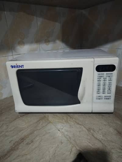 ORIENT MICROWAVE IN GOOD CONDITION