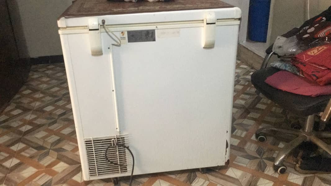 Deep freezer 8