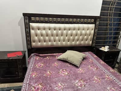 Double Bed Set with 2 Side Tables – Used