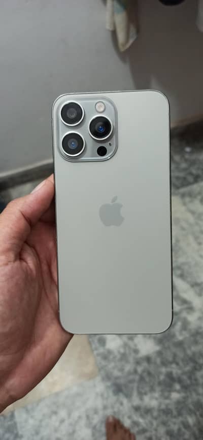 Apple iPhone 15 Pro Max