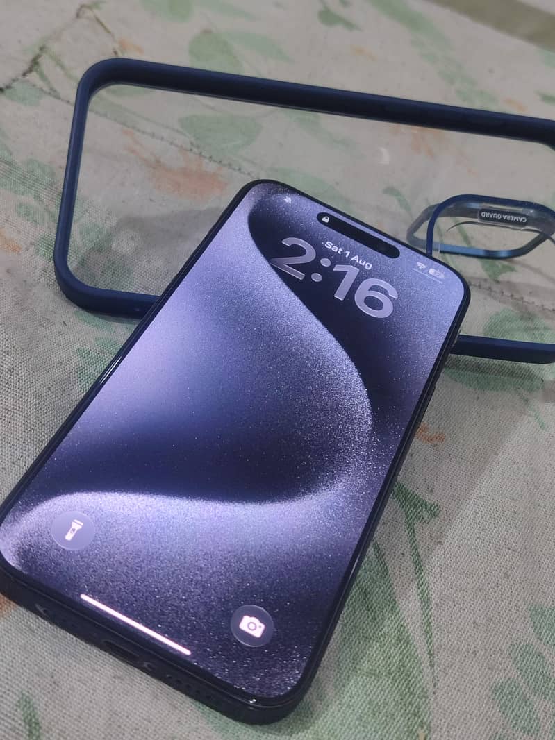 Apple iPhone 15 Pro Max 1
