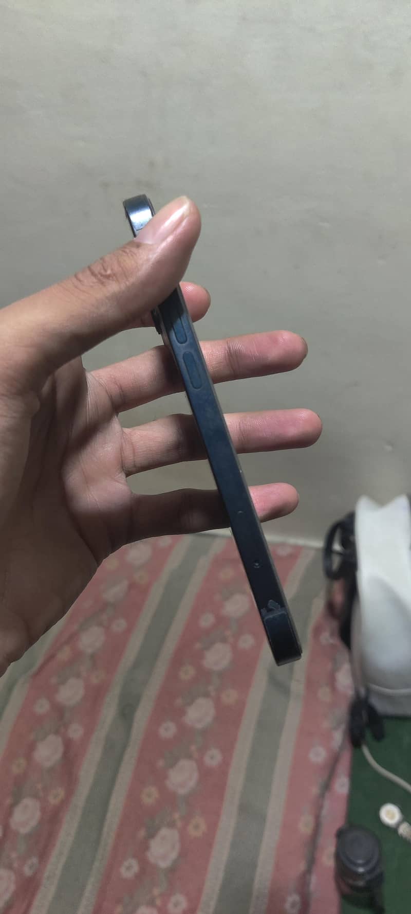 Apple iPhone 13 2