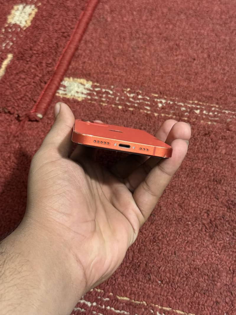 Apple iPhone 12 1