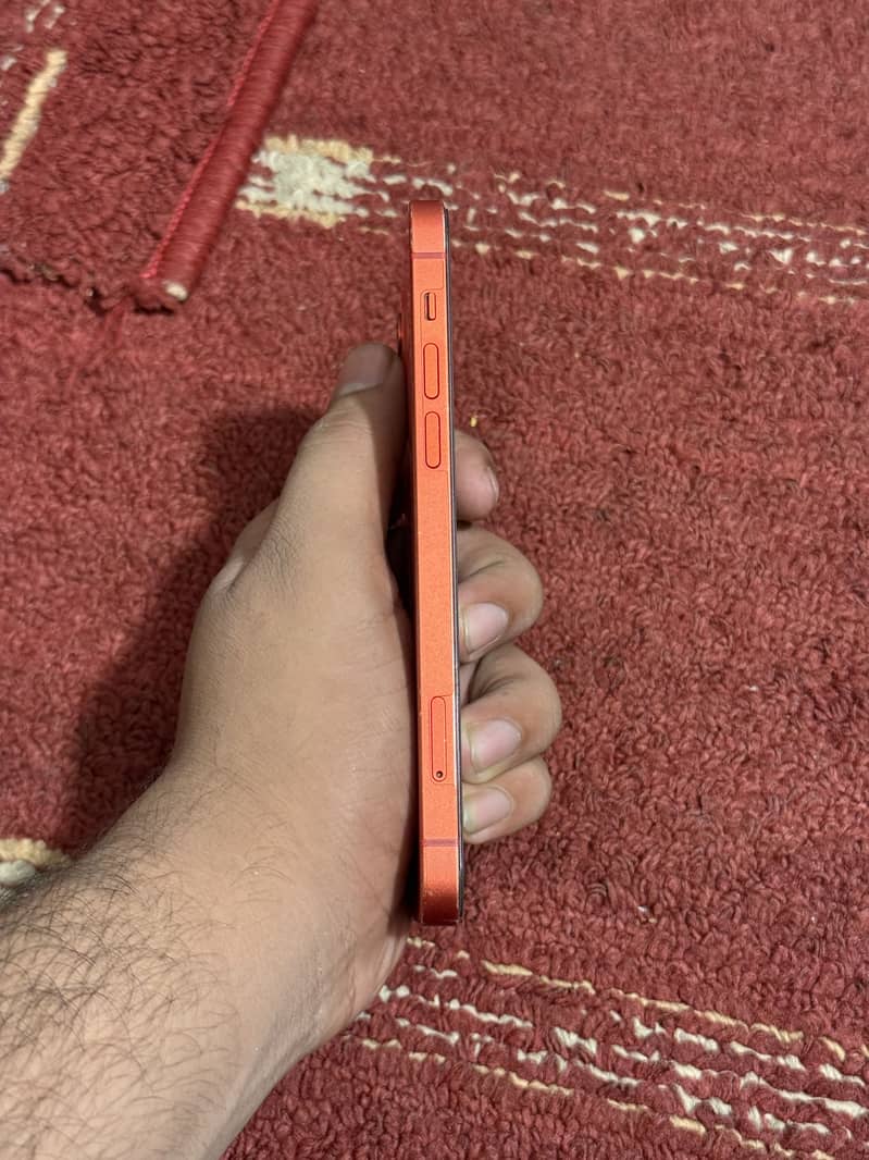 Apple iPhone 12 3