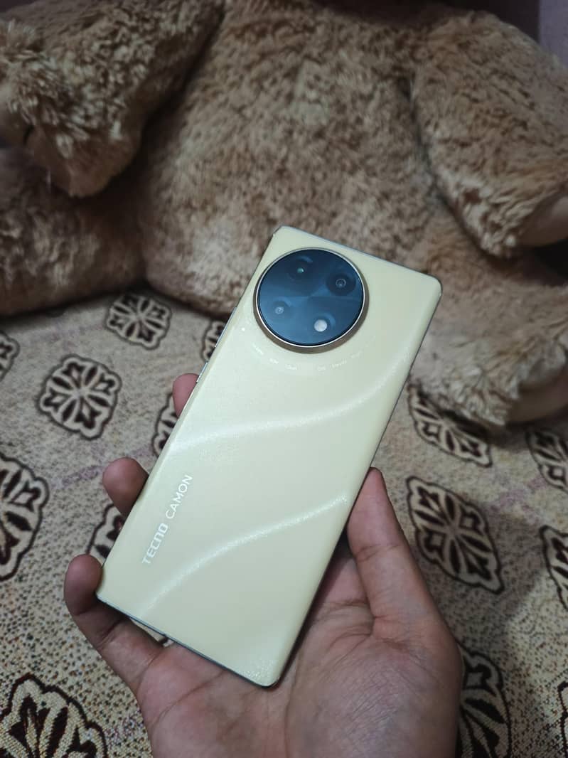 Tecno CAMON 30S 4