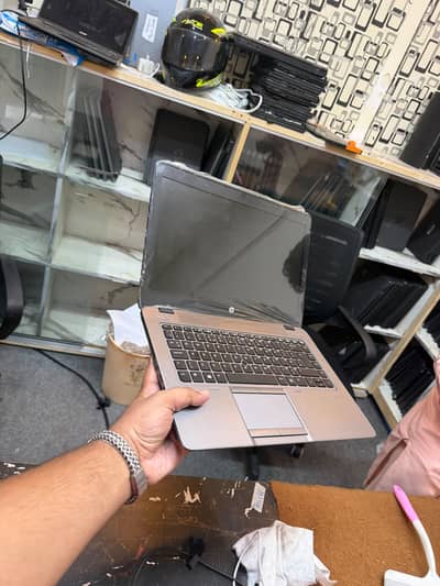 HP EliteBook 840 G2 | 8GB RAM | 128GB SSD Excellent condition