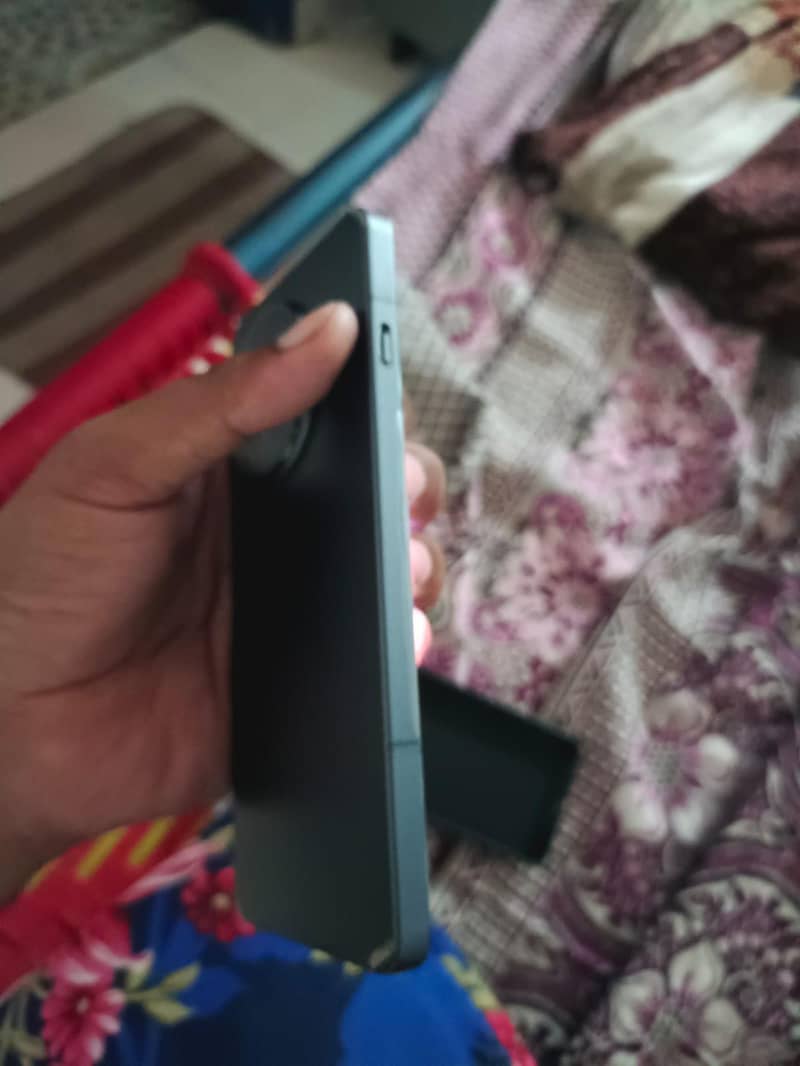 One Plus 13R 1