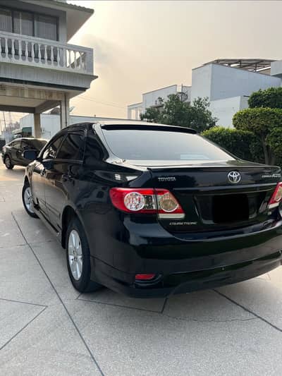 Toyota Corolla Altis 2013