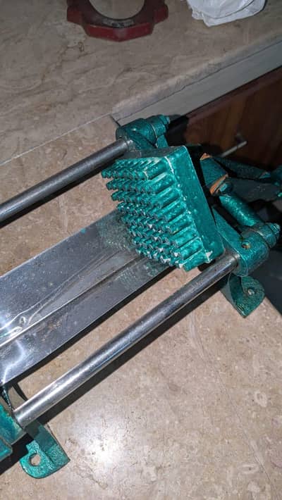 chips cutter