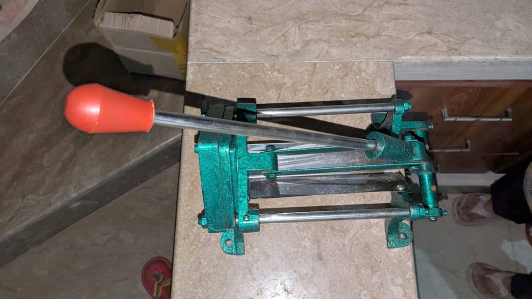 chips cutter 1