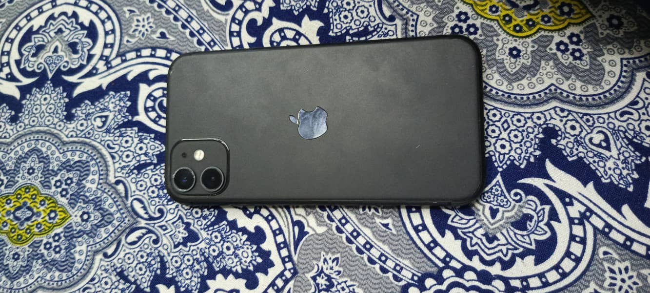 Apple iPhone 11 0