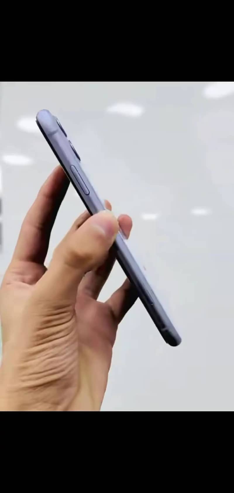 Apple iPhone 11 4