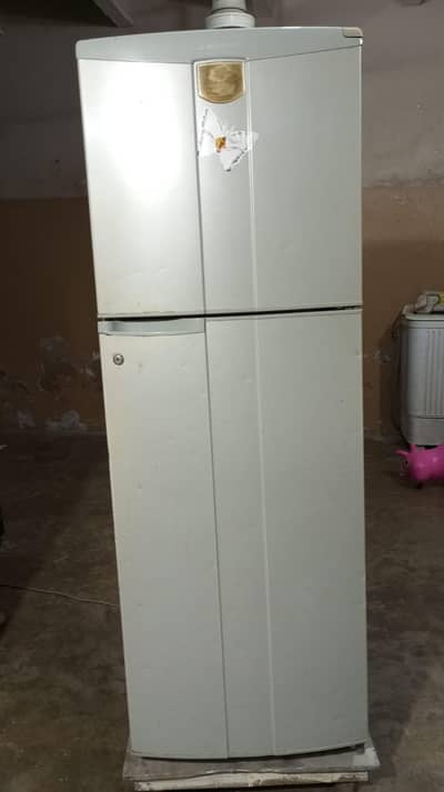 Mitsubishi fridge medium size
