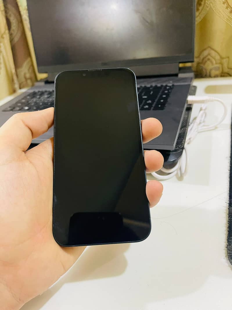 Apple iPhone 14 5