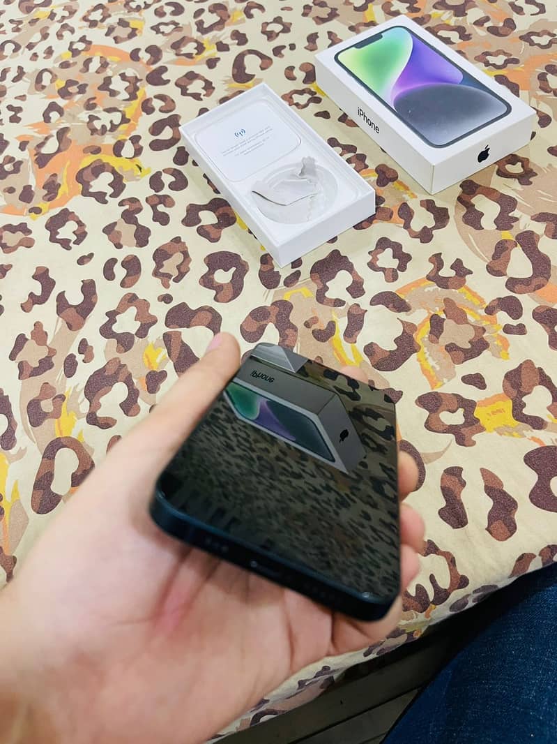 Apple iPhone 14 8