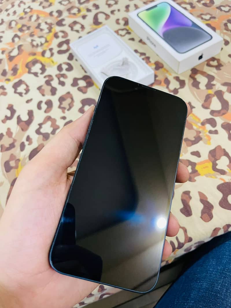 Apple iPhone 14 9