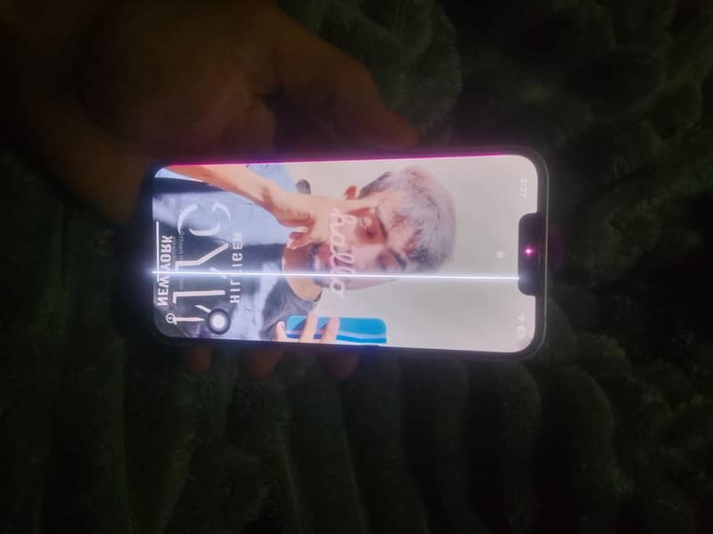 Apple iPhone 13 5
