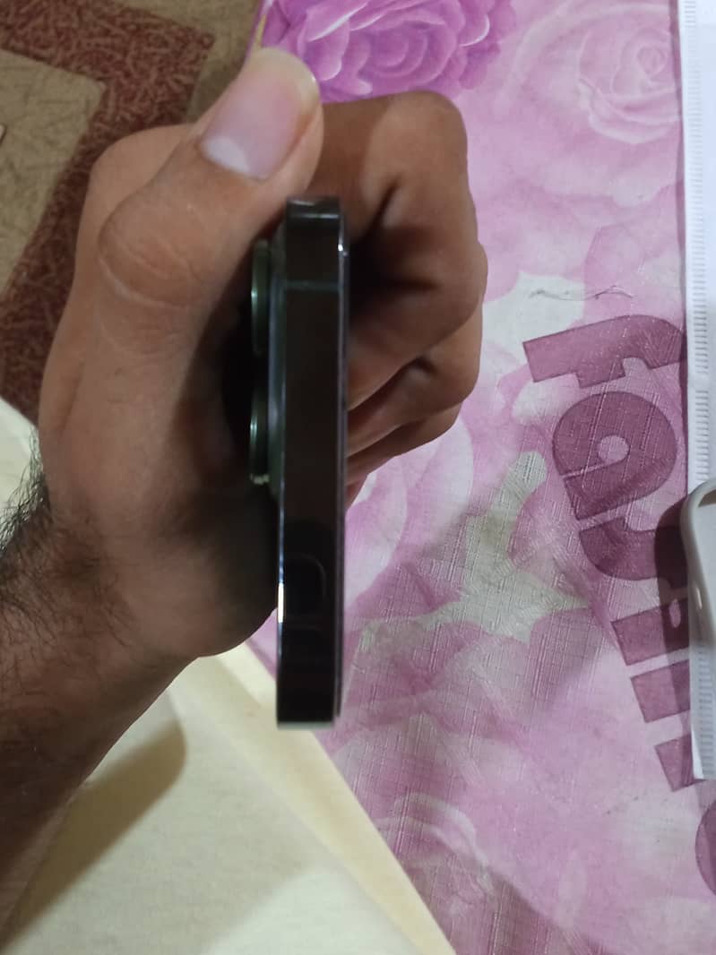 Apple iPhone 13 Pro 7