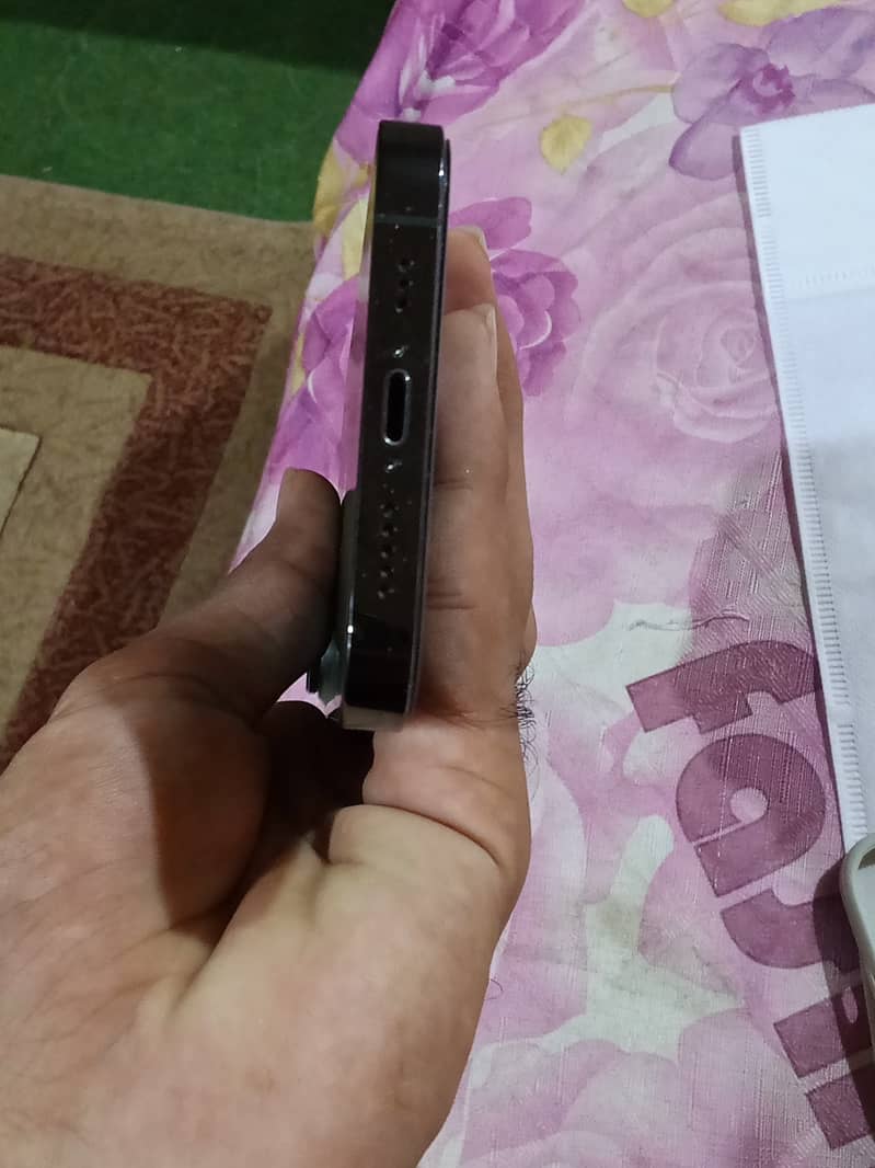 Apple iPhone 13 Pro 8