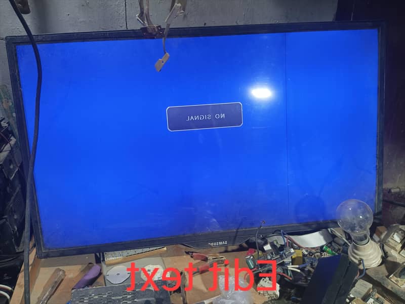 32"LCD non smart 1