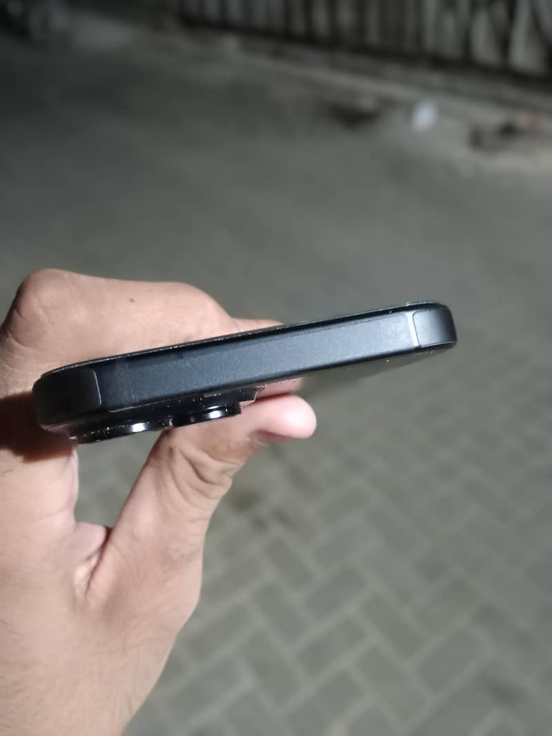 Apple iPhone 15 2