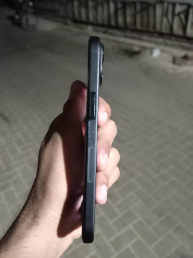 Apple iPhone 15 3