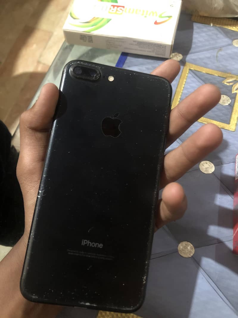 Apple iPhone 7 Plus 10