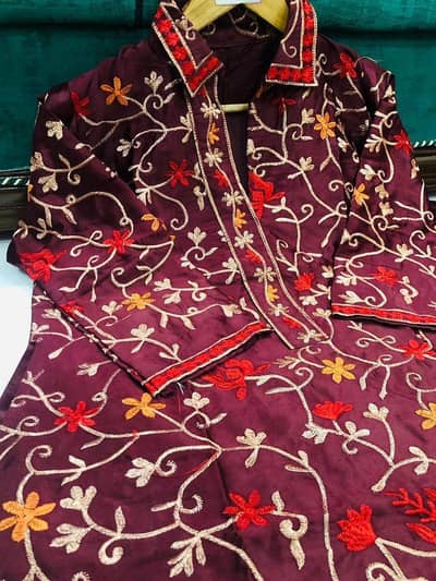 2 pic stitched woman suit Katan silk embroidered