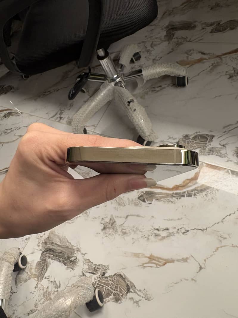 Apple iPhone 14 Pro 3