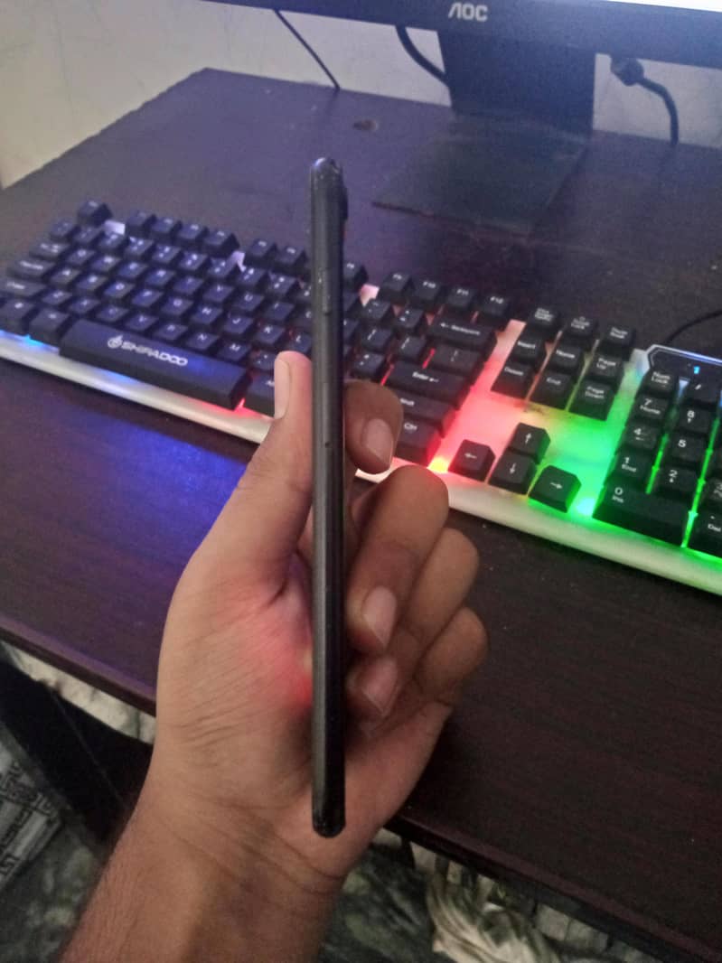 Apple iPhone 7 Plus 4