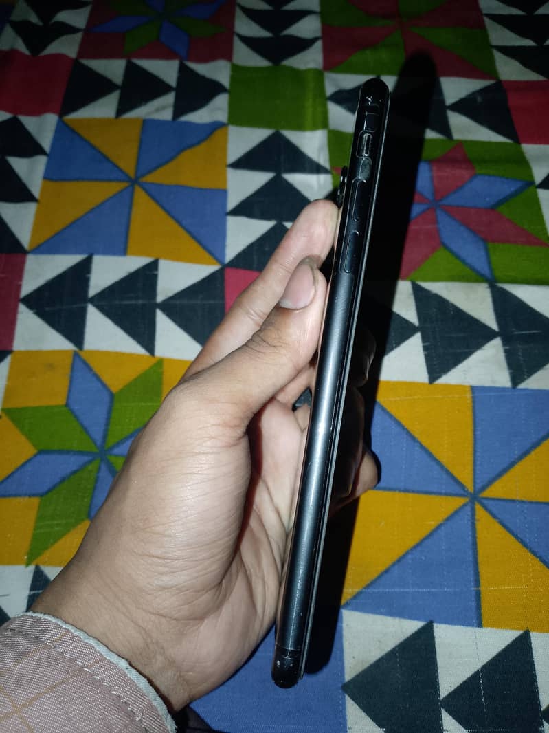 Apple iPhone 7 Plus 3